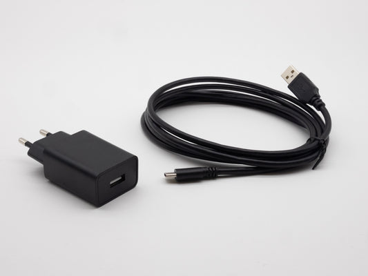 Power supply (15W) and USB-C cable
